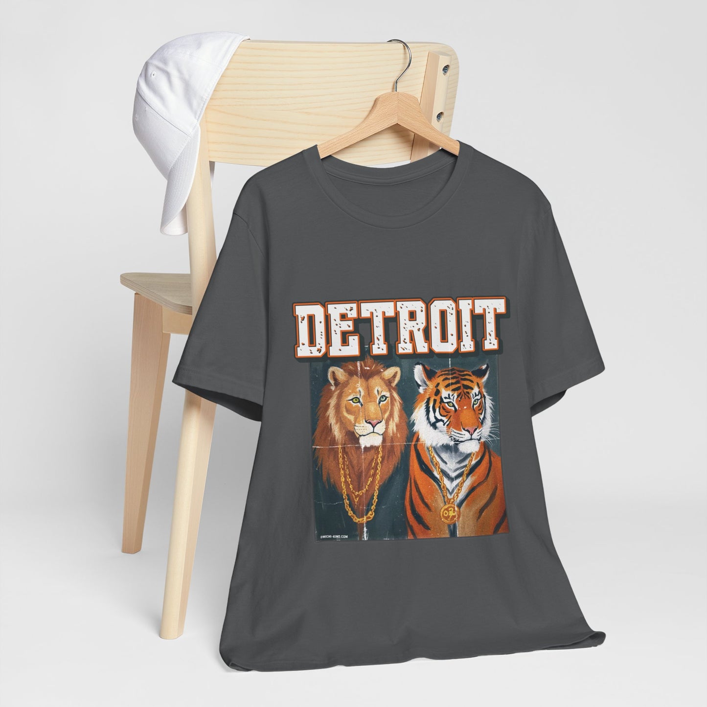 Pride & Power - Detroit T-Shirt, Unisex Jersey Short Sleeve Tee, Lion & Tiger Graphic, Detroit Streetwear & Sports Fan Apparel
